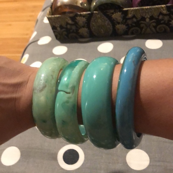 Bracelets - Picture 3 of 4